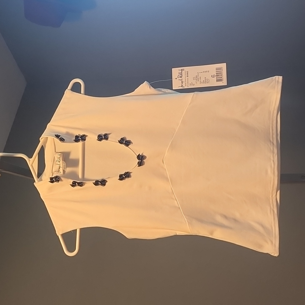 Joseph Ribkoff white sleeveless top, Size 6. New with tags.